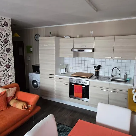 Naehe Flughafen * モーフェルデン・ヴァルドルフ