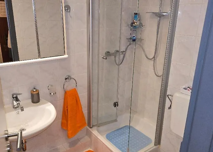 Lejlighed Naehe Flughafen